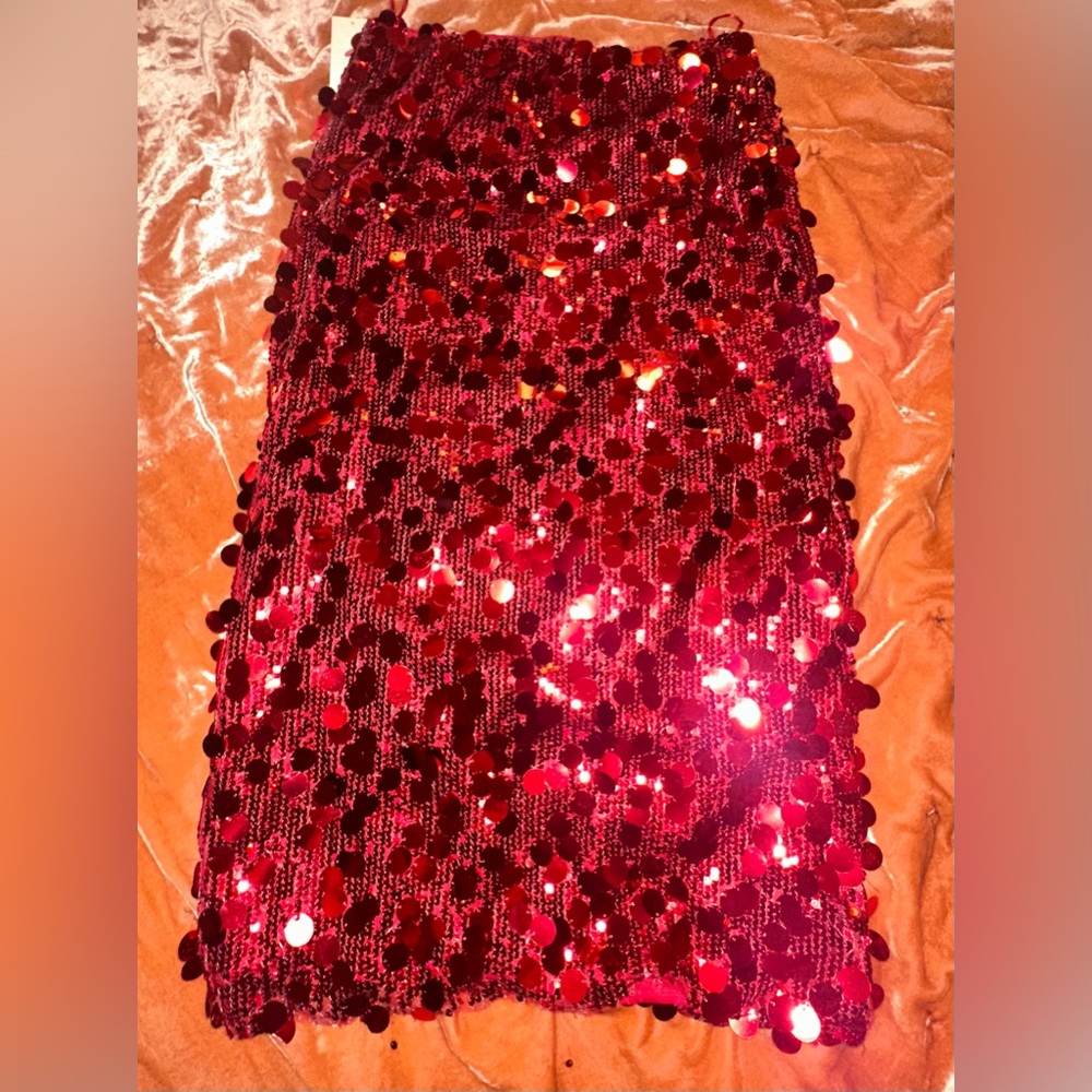 Women’s NWT Thirty Thirty Red Sequined Midi Skirt